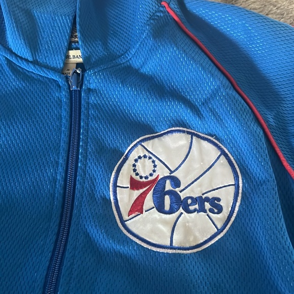 76er’s Sports jacket size small in great condition. Antique - Picture 2 of 4